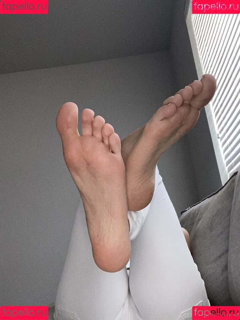 Itsnatysfeet Onlyfans Photo Gallery 