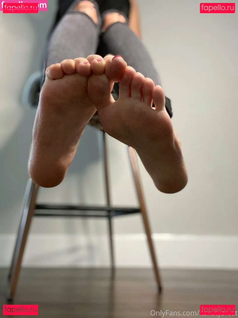 Itsnatysfeet Onlyfans Photo Gallery 