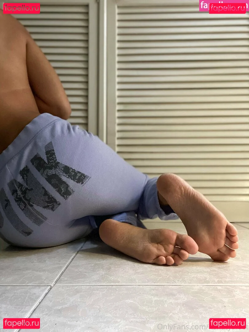 Itsnatysfeet Onlyfans Photo Gallery 