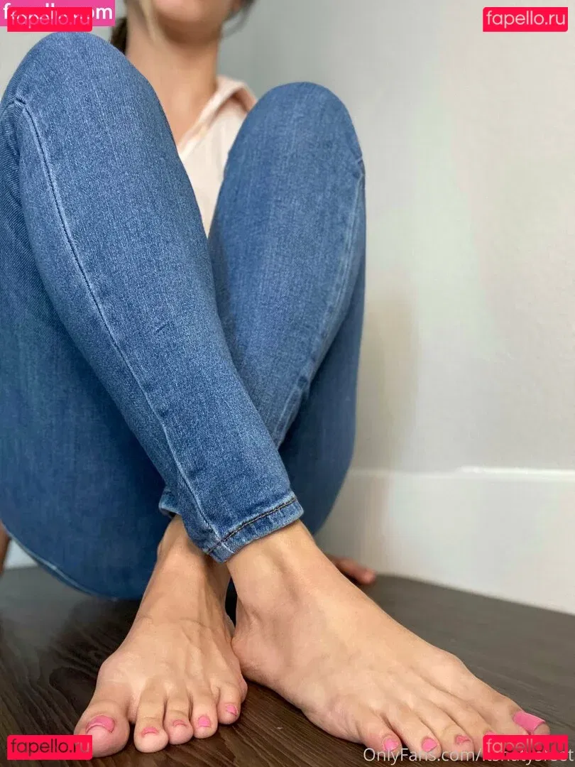 Itsnatysfeet Onlyfans Photo Gallery 