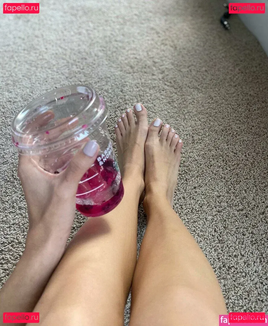 Itsnatysfeet Onlyfans Photo Gallery 