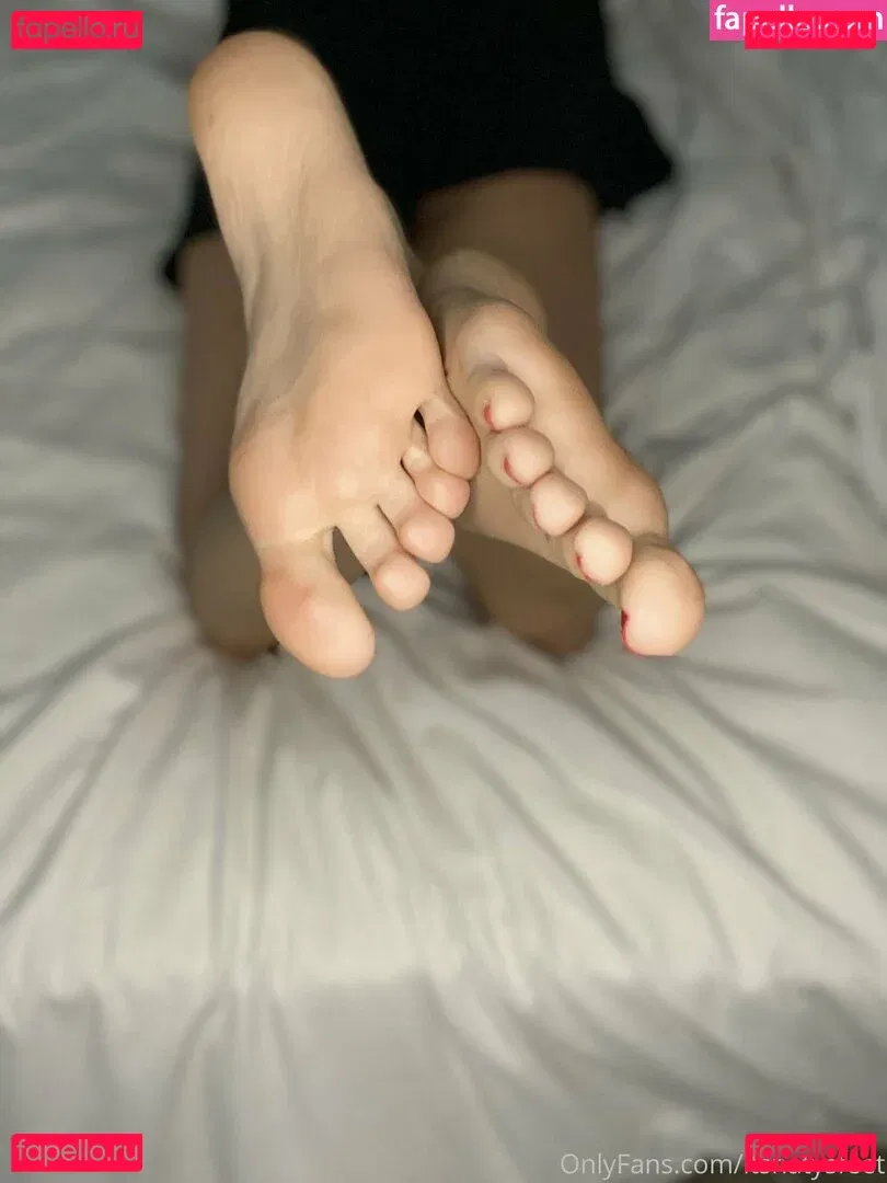 Itsnatysfeet Onlyfans Photo Gallery 