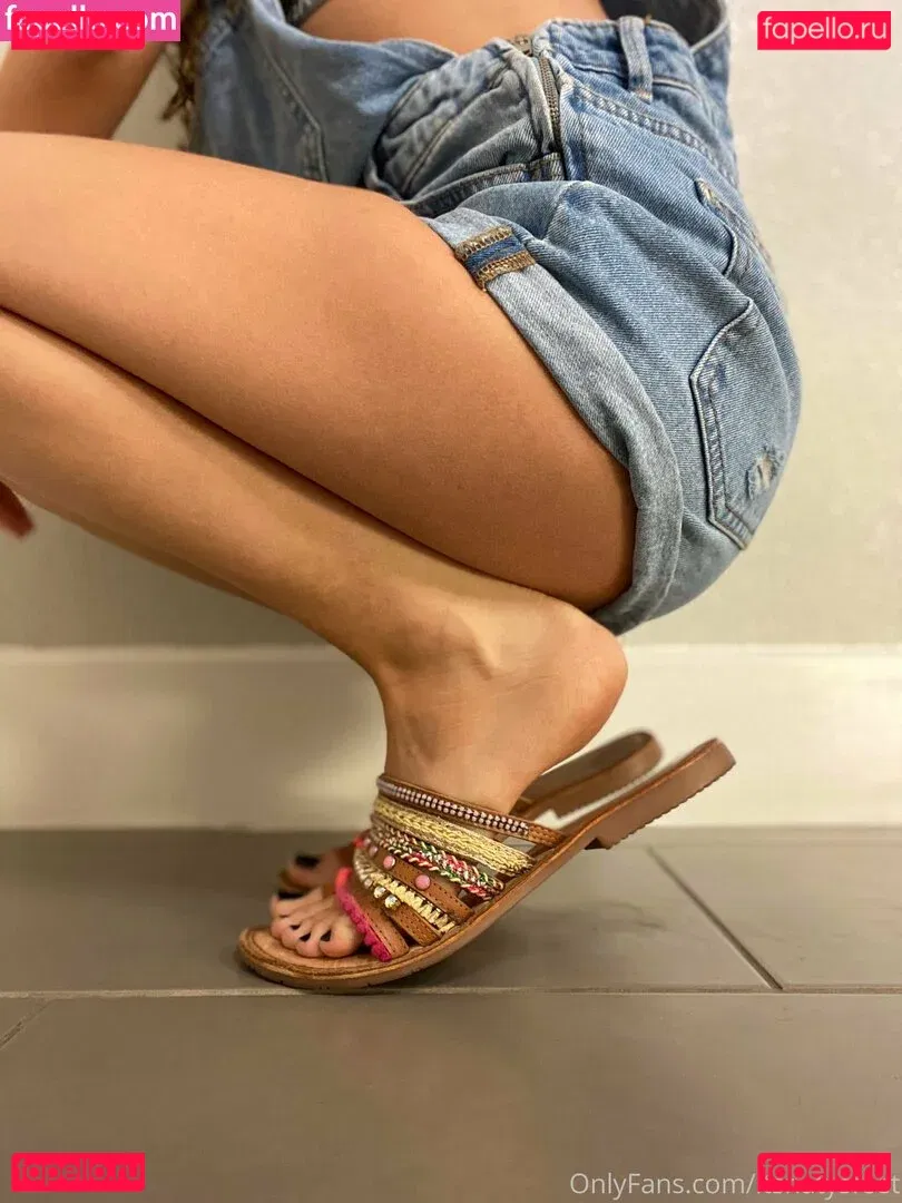 Itsnatysfeet Onlyfans Photo Gallery 