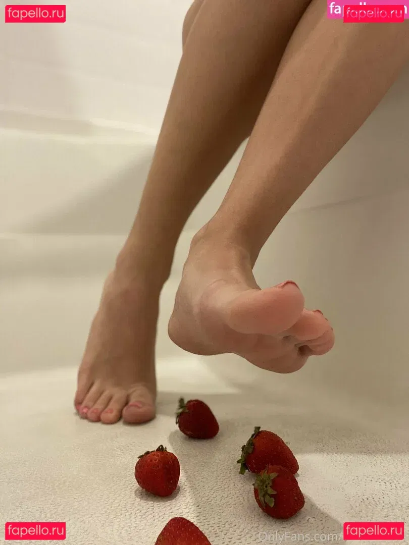 Itsnatysfeet Onlyfans Photo Gallery 