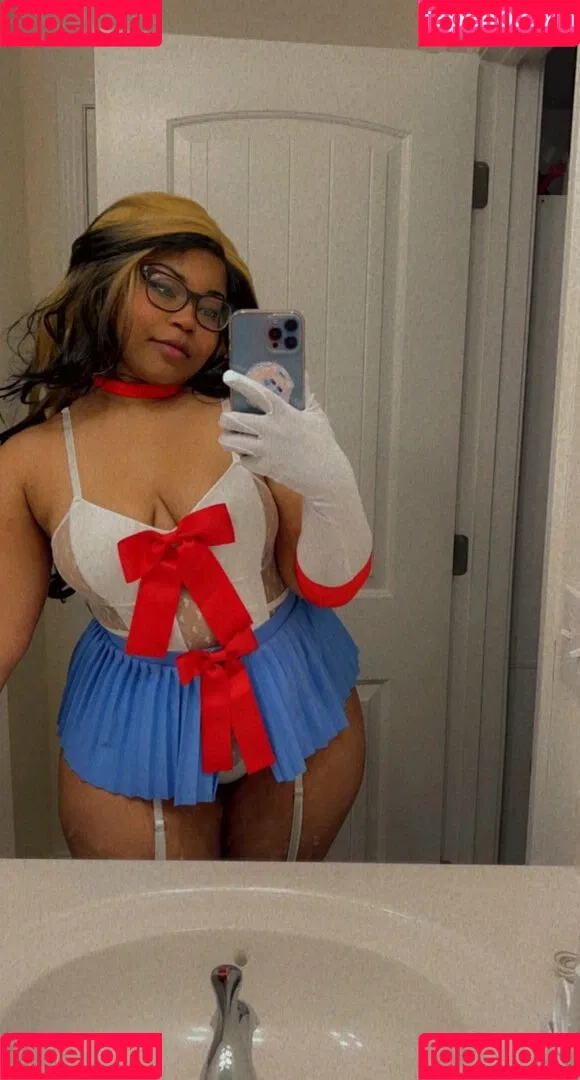 Ria Parker Onlyfans Photo Gallery 