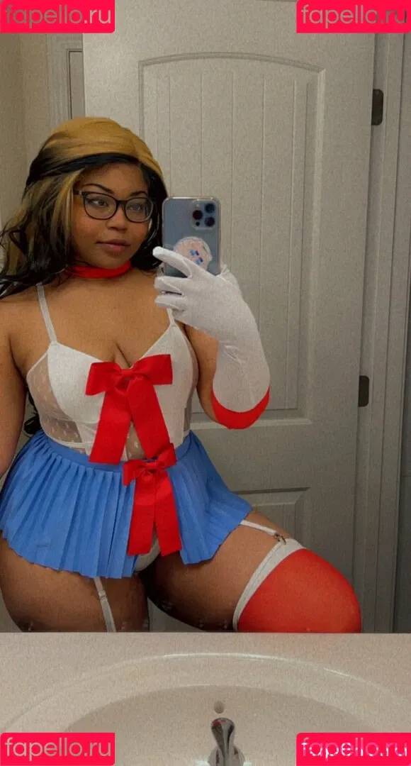 Ria Parker Onlyfans Photo Gallery 