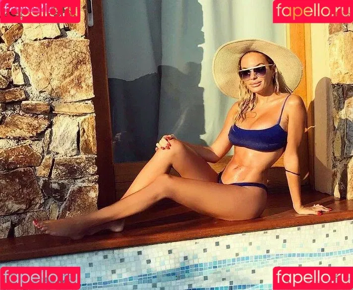 Elena Morali Onlyfans Photo Gallery 