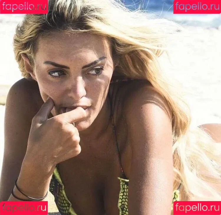 Elena Morali Onlyfans Photo Gallery 