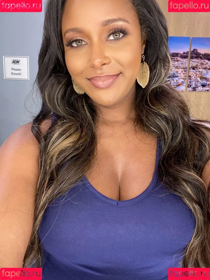 Brandi Rhodes Onlyfans Photo Gallery 