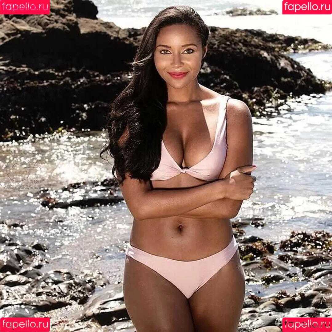 Brandi Rhodes Onlyfans Photo Gallery 