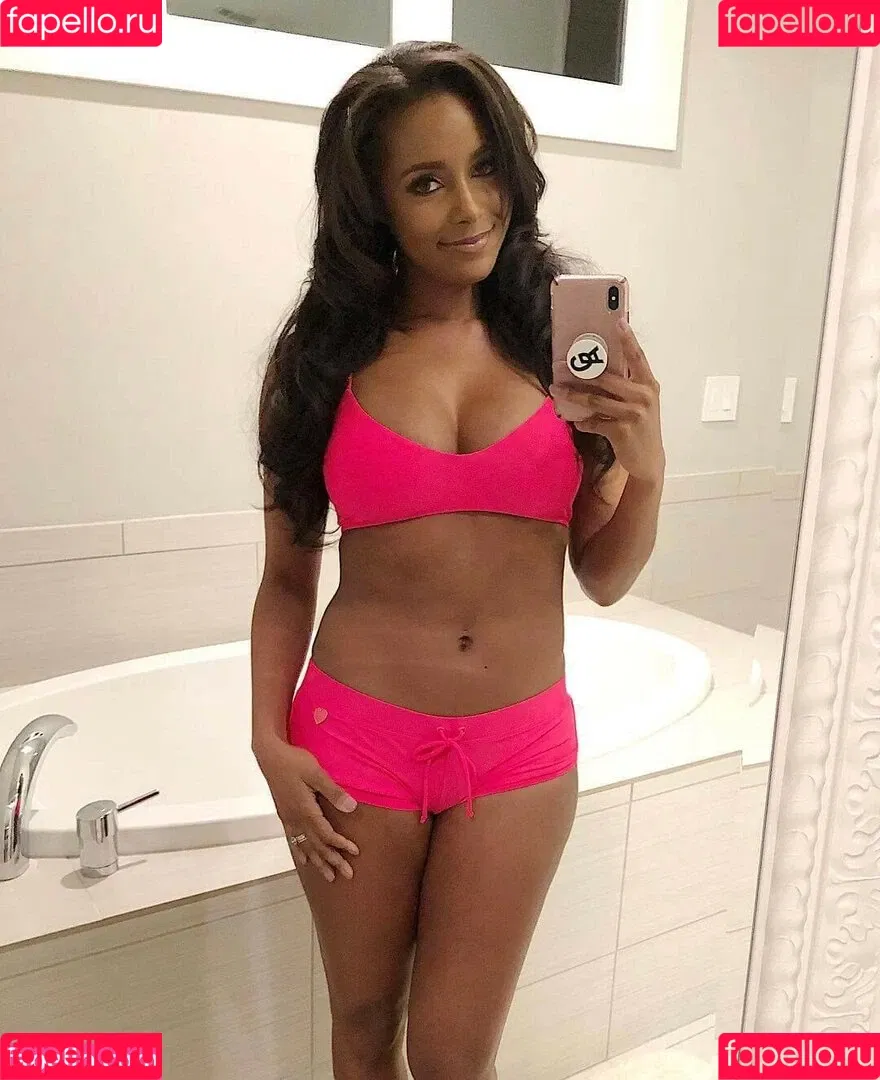 Brandi Rhodes Onlyfans Photo Gallery 