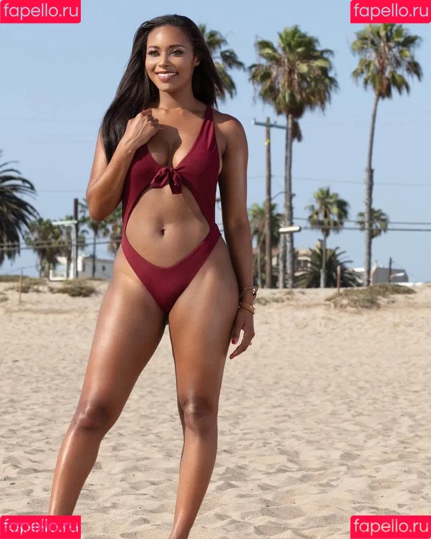Brandi Rhodes Onlyfans Photo Gallery 