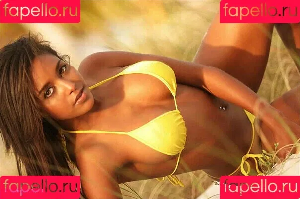 Brandi Rhodes Onlyfans Photo Gallery 