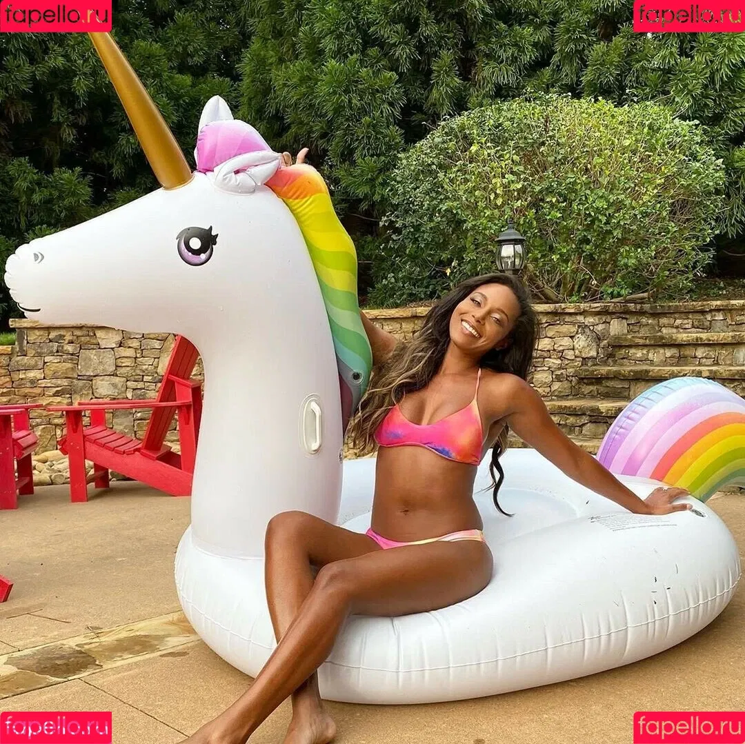 Brandi Rhodes Onlyfans Photo Gallery 