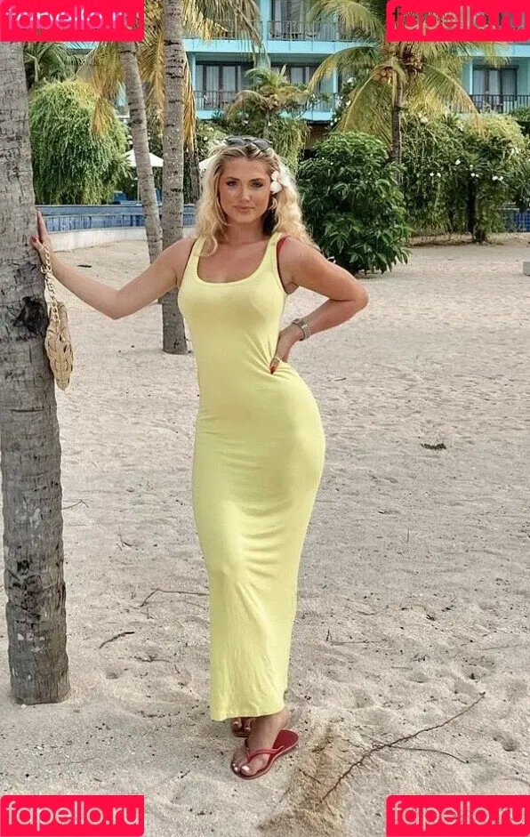 Thebigtittiecommittee Onlyfans Photo Gallery 