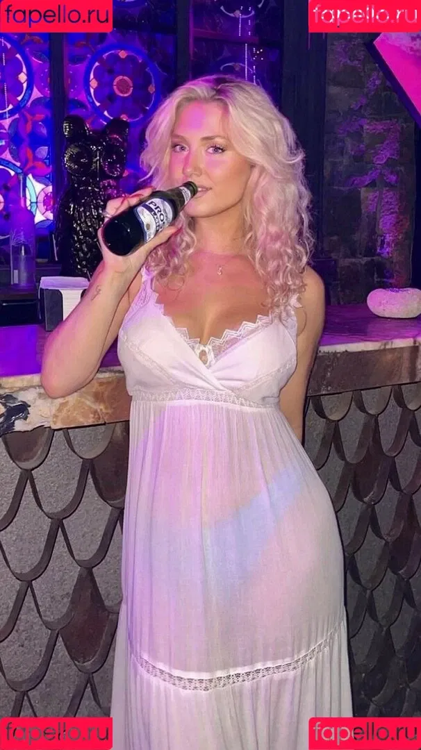 Thebigtittiecommittee Onlyfans Photo Gallery 