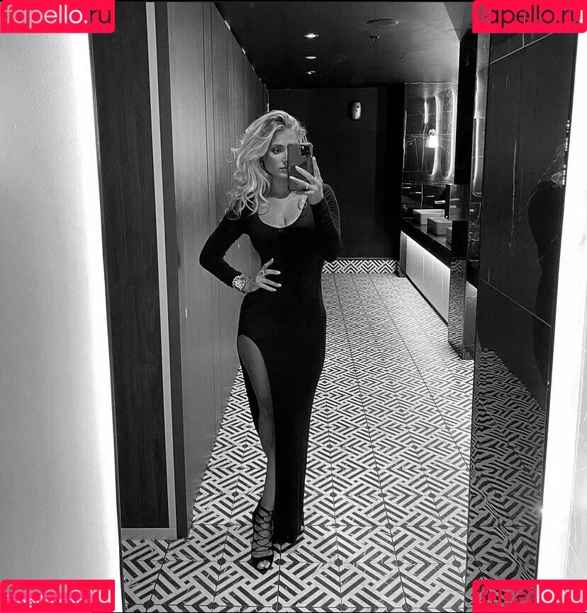 Thebigtittiecommittee Onlyfans Photo Gallery 