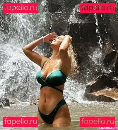 Thebigtittiecommittee Onlyfans Photo Gallery 