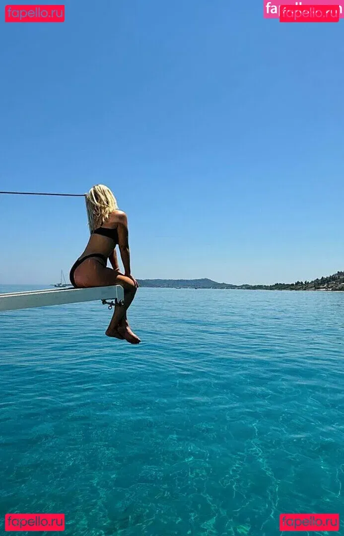 Thebigtittiecommittee Onlyfans Photo Gallery 