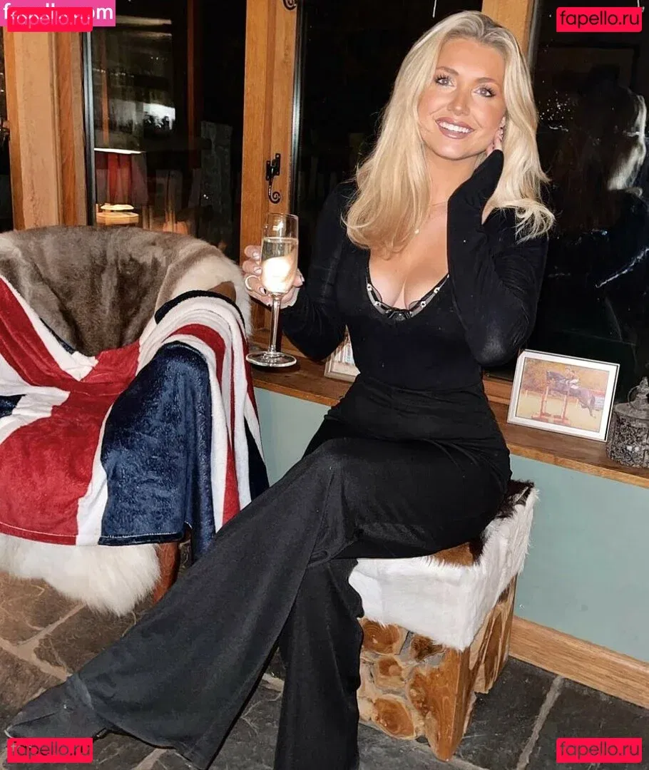 Thebigtittiecommittee Onlyfans Photo Gallery 