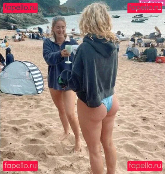 Thebigtittiecommittee Onlyfans Photo Gallery 