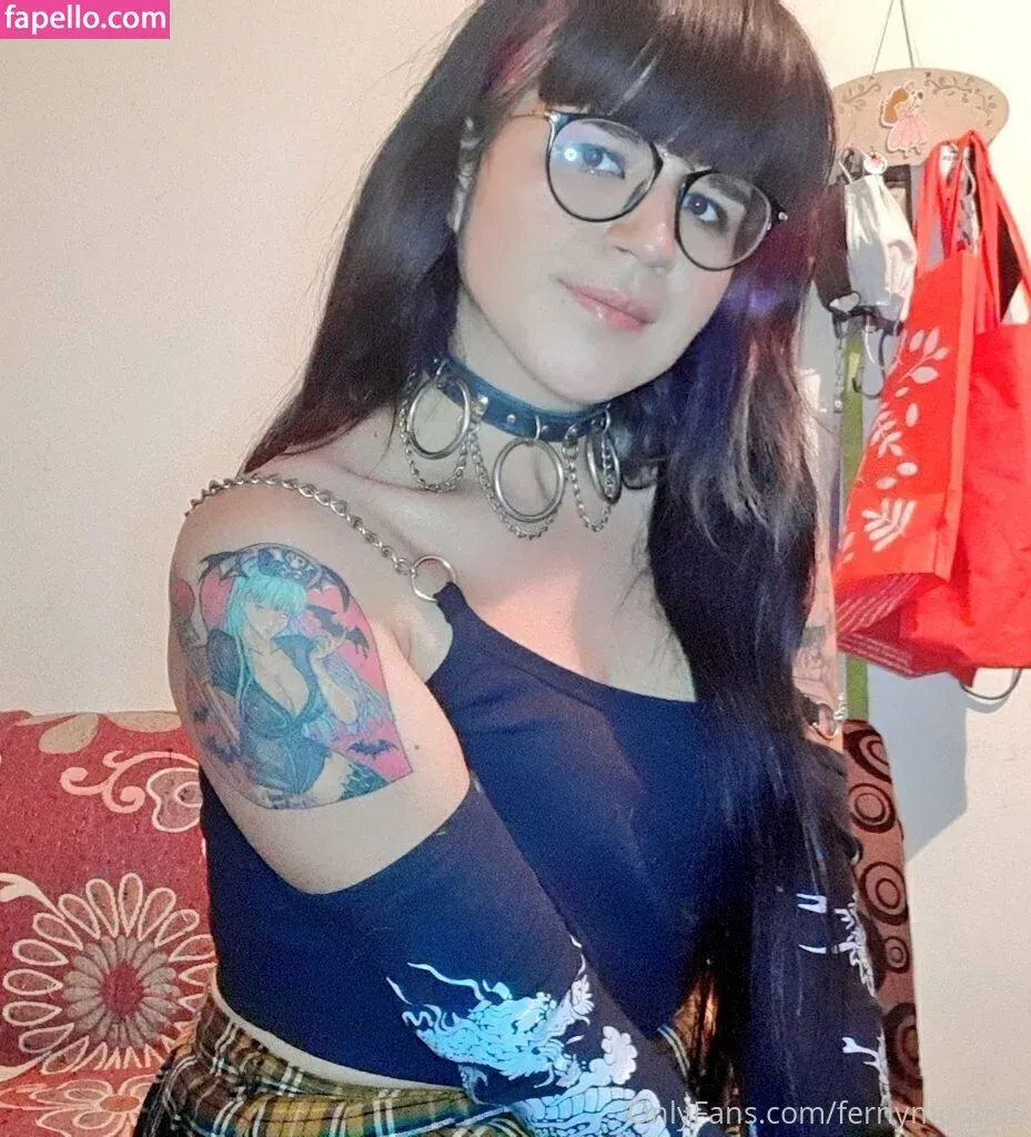 fernymoon95 Onlyfans Photo Gallery 