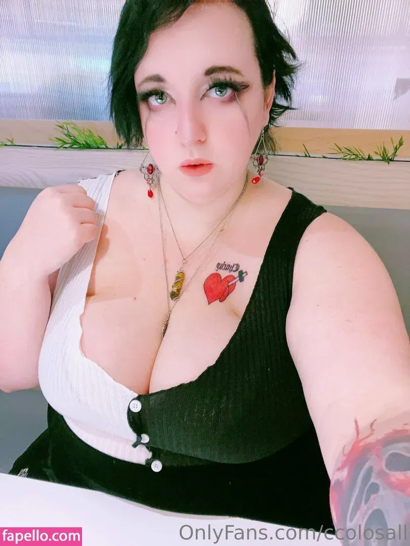 ccolosall Onlyfans Photo Gallery 