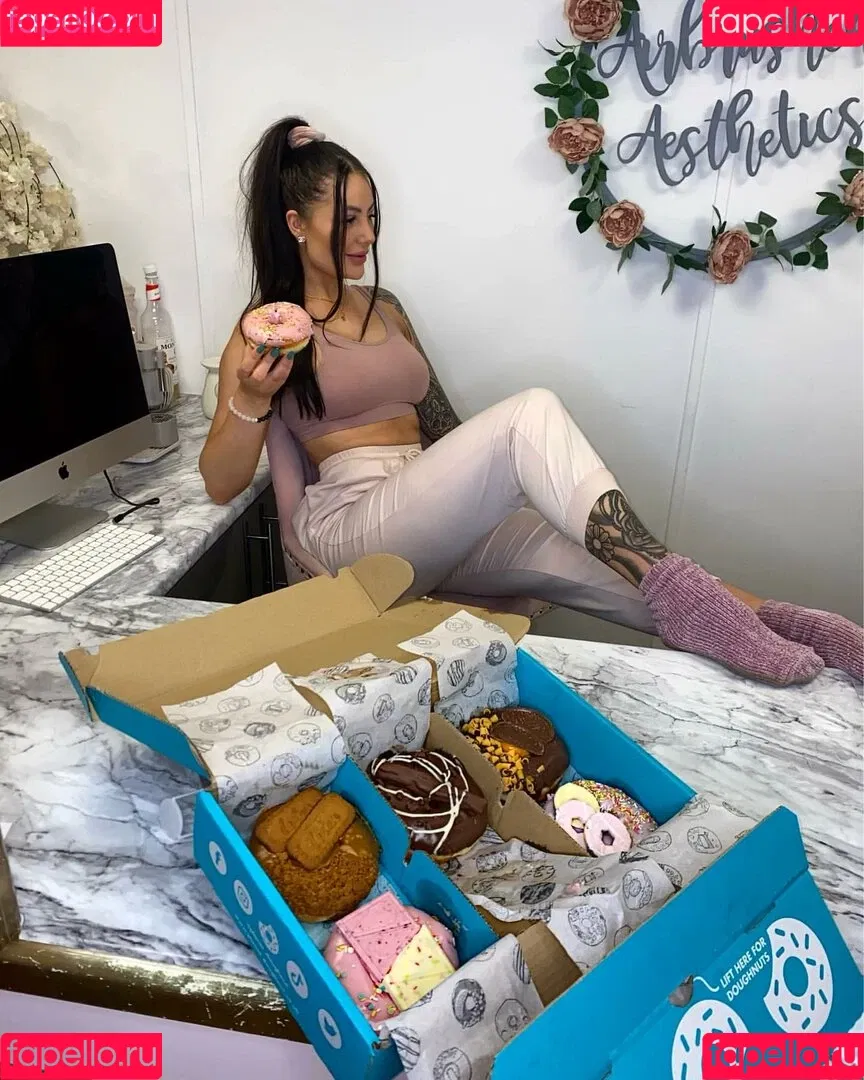Beckie Holloway Onlyfans Photo Gallery 
