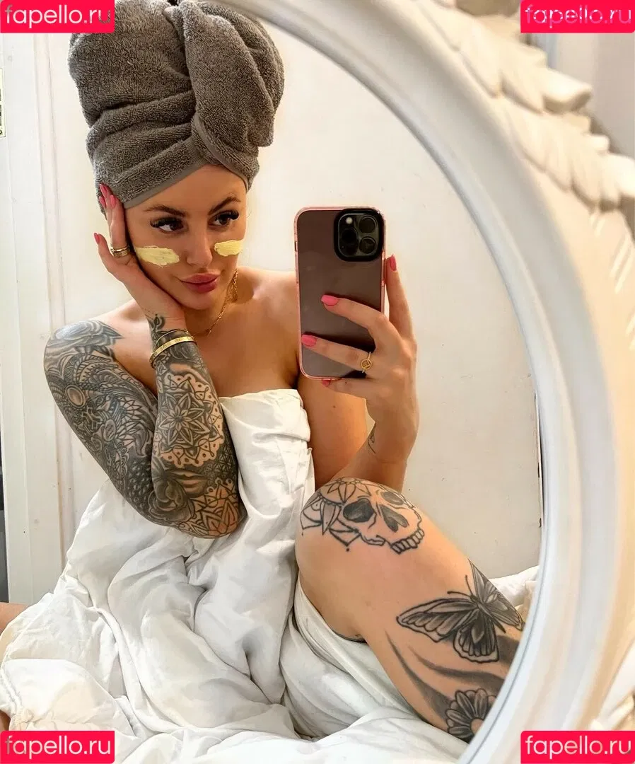 Beckie Holloway Onlyfans Photo Gallery 