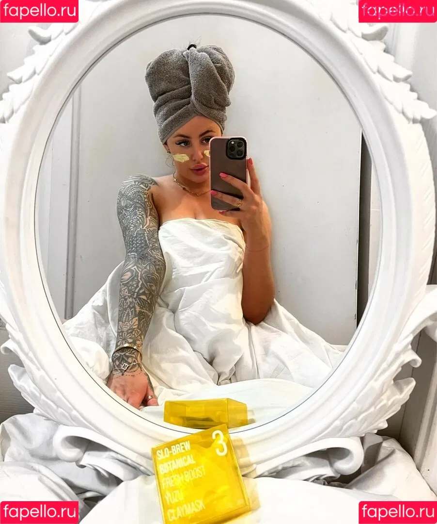 Beckie Holloway Onlyfans Photo Gallery 