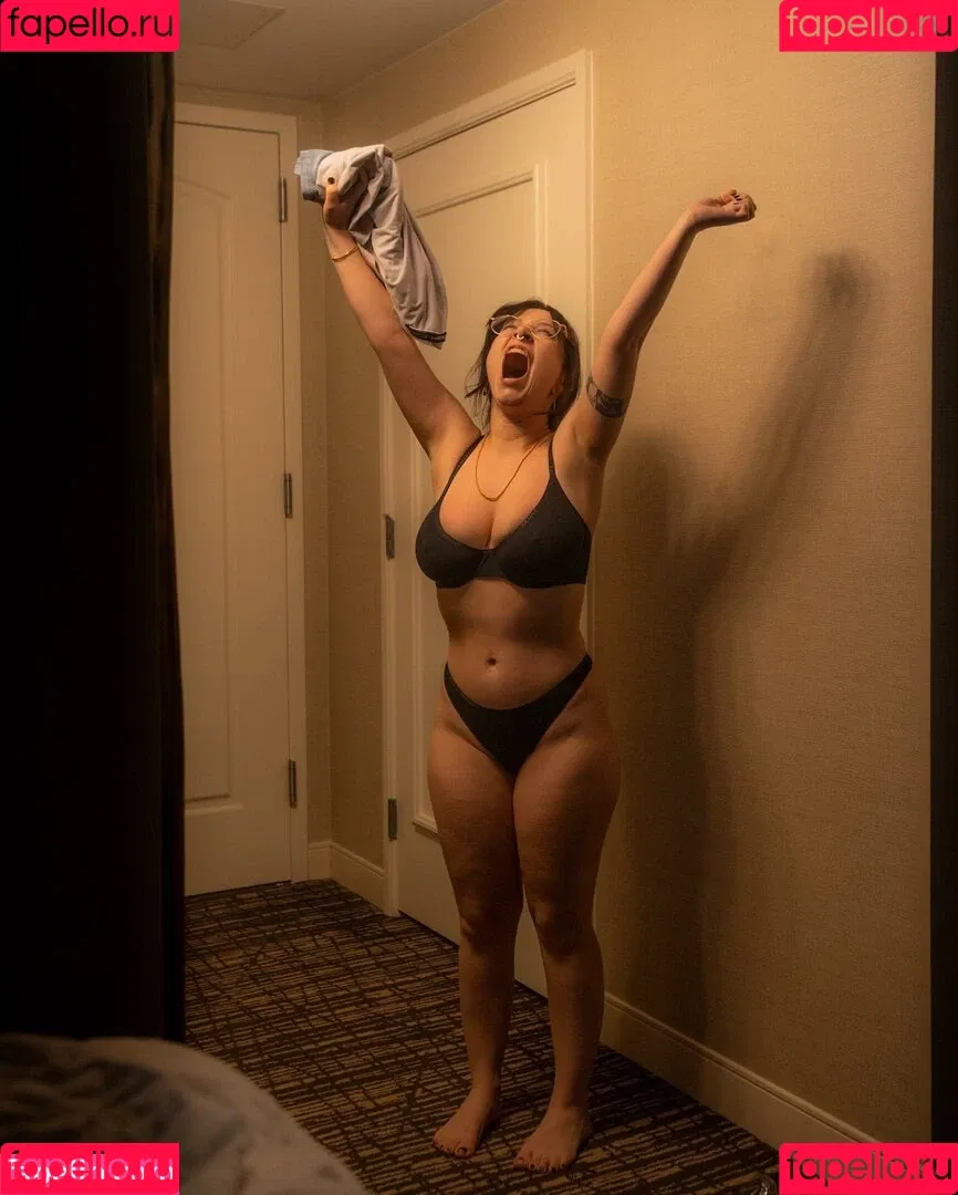 bigtittygothegg Onlyfans Photo Gallery 