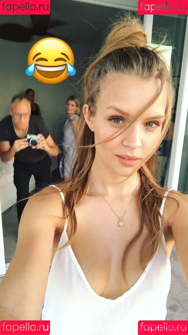 Josephine Skriver Onlyfans Photo Gallery 