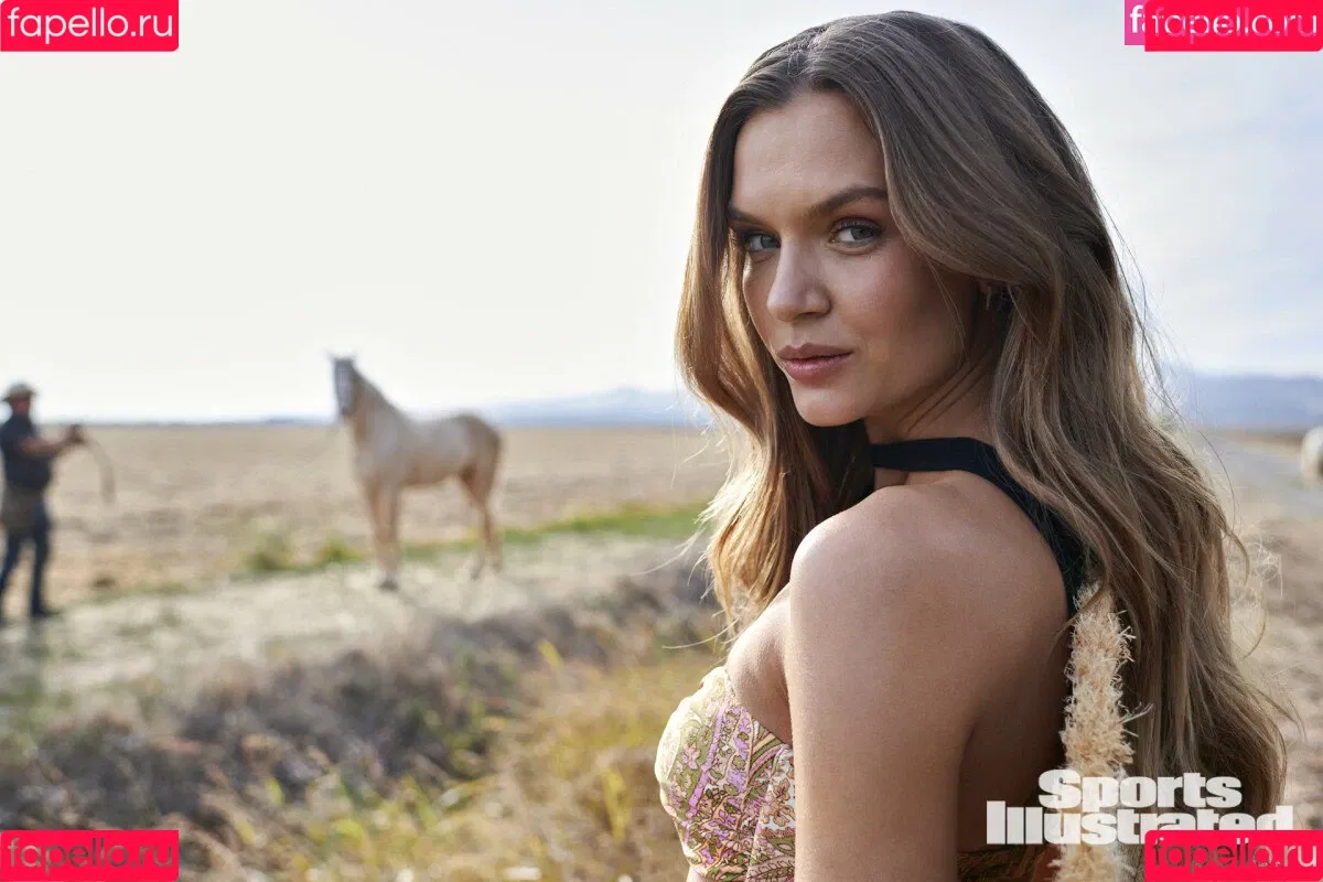 Josephine Skriver Onlyfans Photo Gallery 