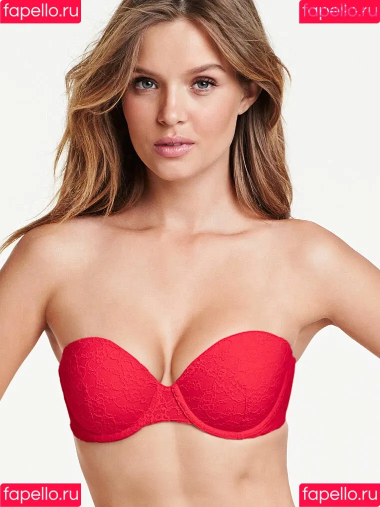 Josephine Skriver Onlyfans Photo Gallery 