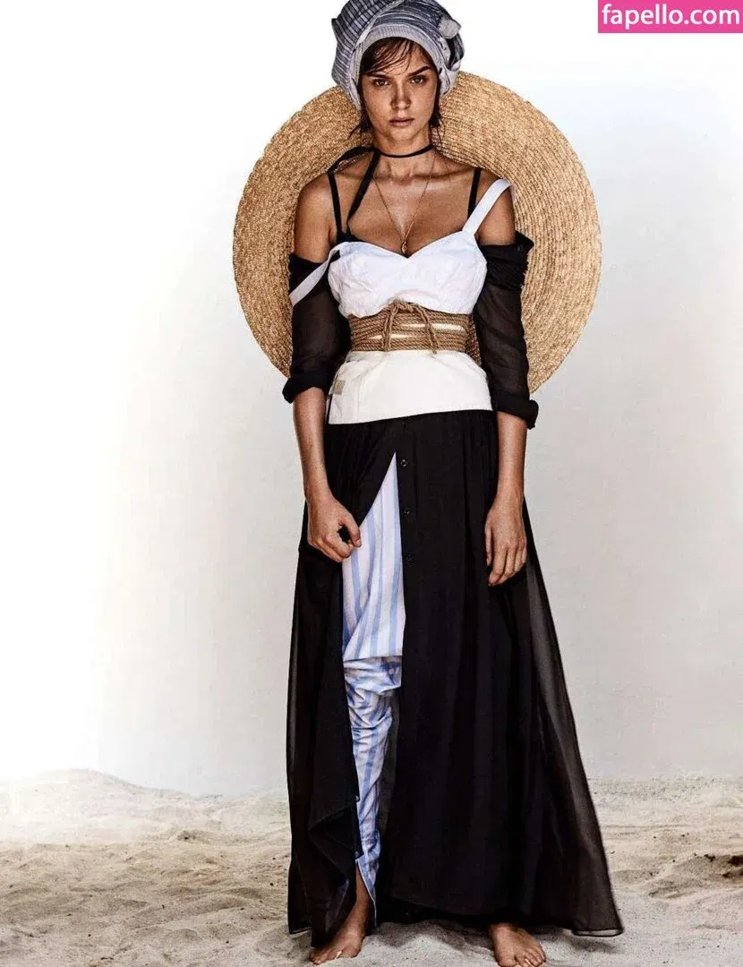 Josephine Skriver Onlyfans Photo Gallery 