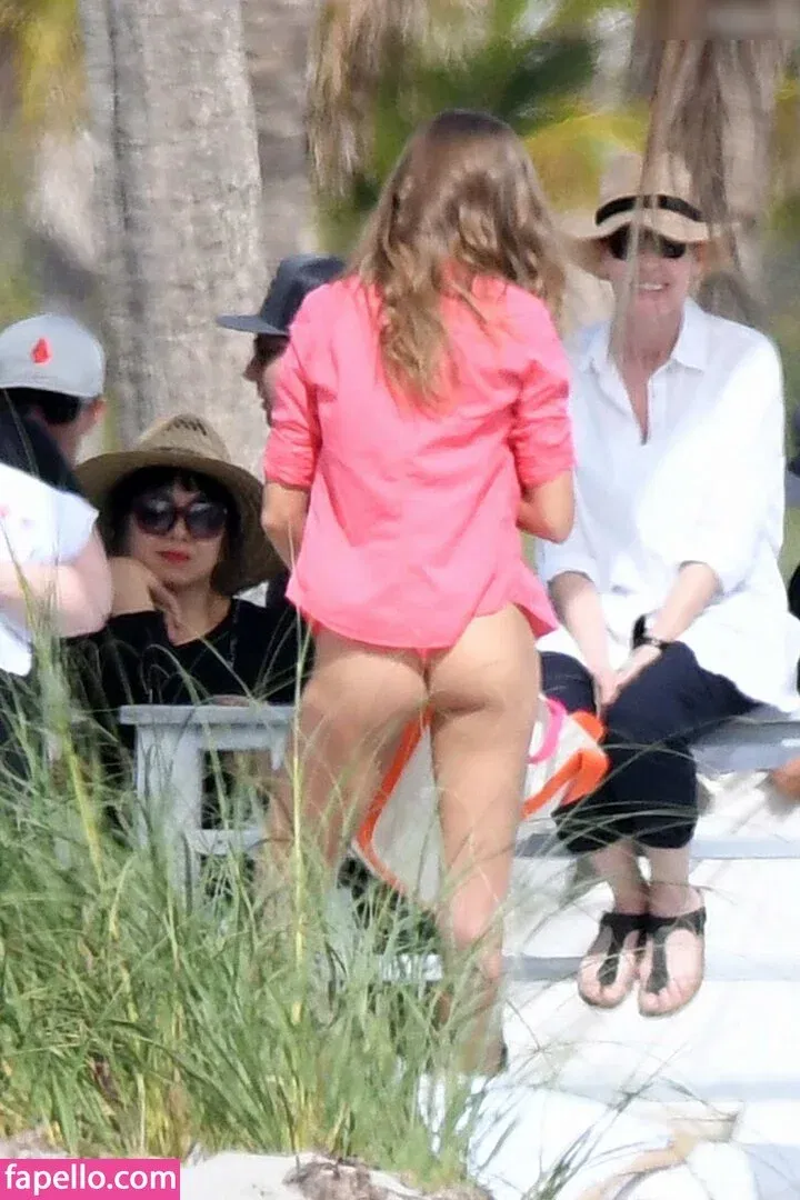 Josephine Skriver Onlyfans Photo Gallery 