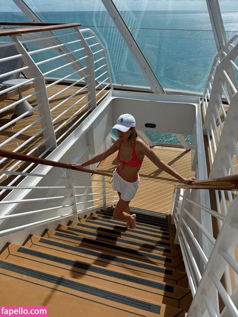 Josephine Skriver Onlyfans Photo Gallery 