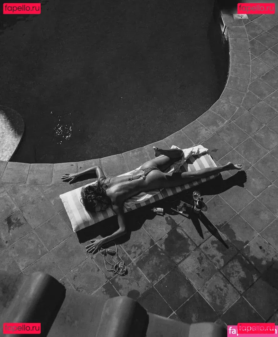 Josephine Skriver Onlyfans Photo Gallery 