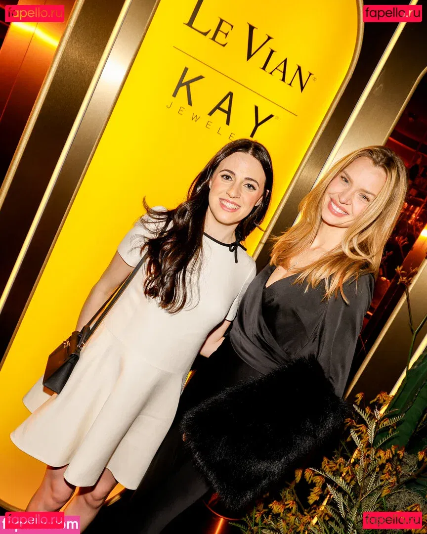 Josephine Skriver Onlyfans Photo Gallery 