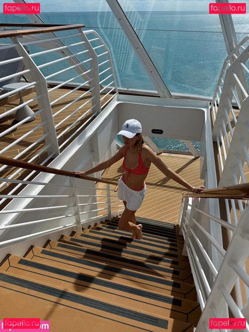 Josephine Skriver Onlyfans Photo Gallery 