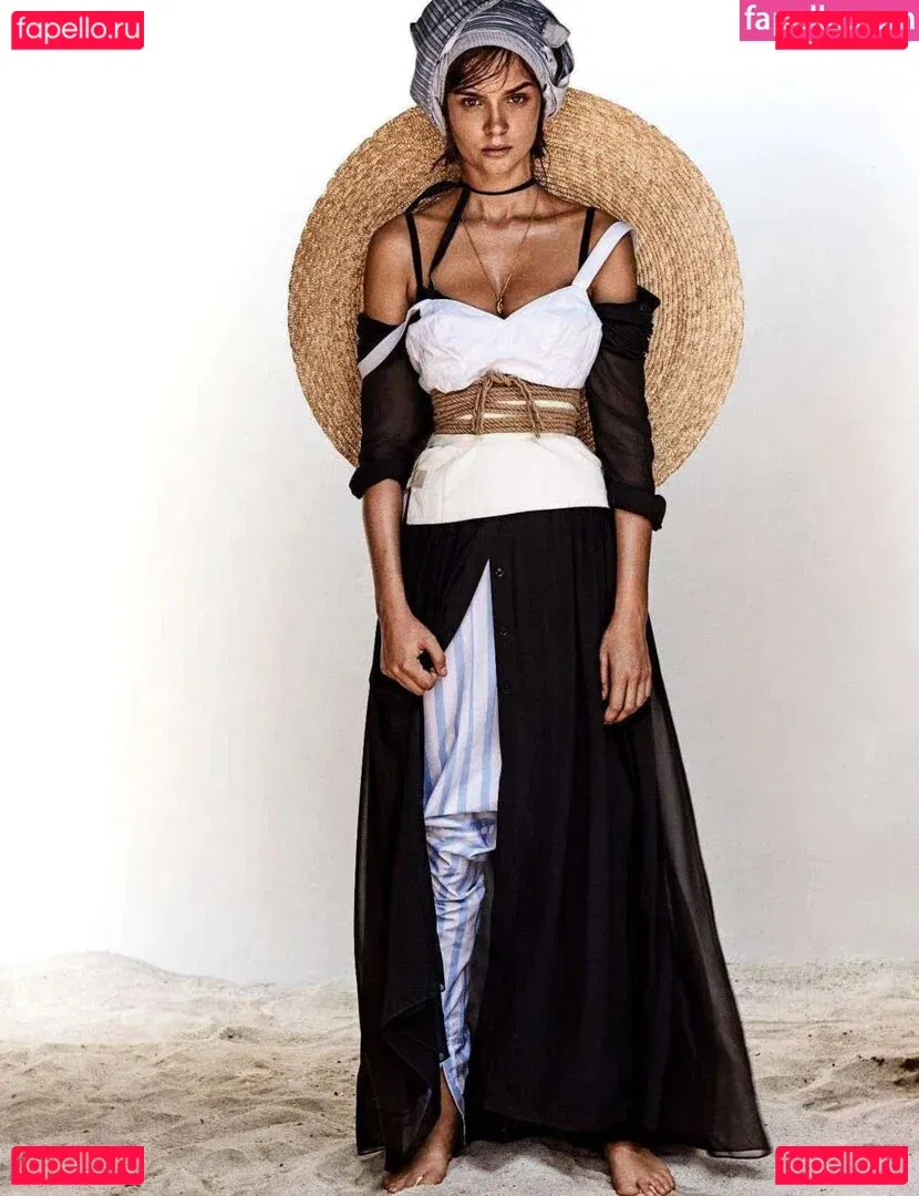 Josephine Skriver Onlyfans Photo Gallery 