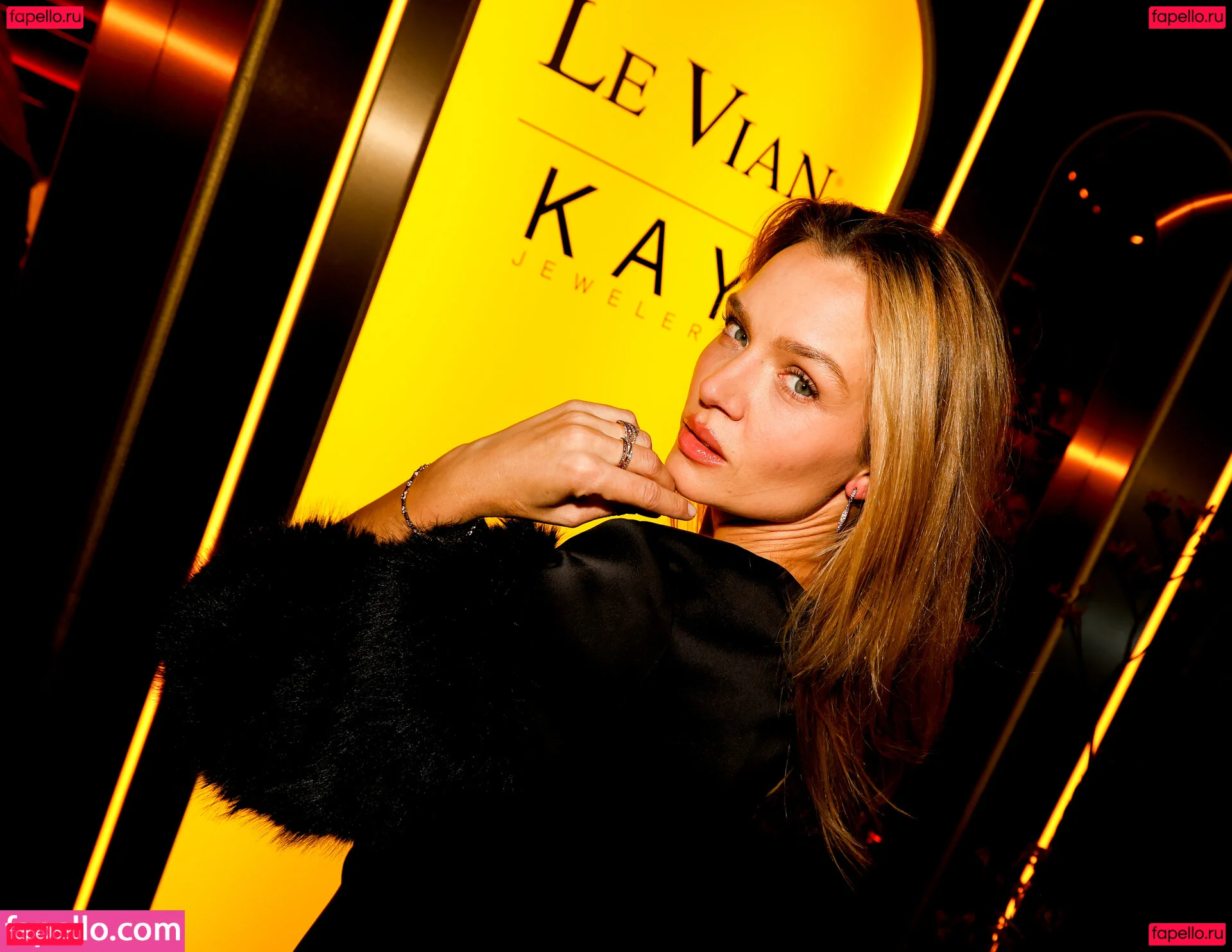 Josephine Skriver Onlyfans Photo Gallery 