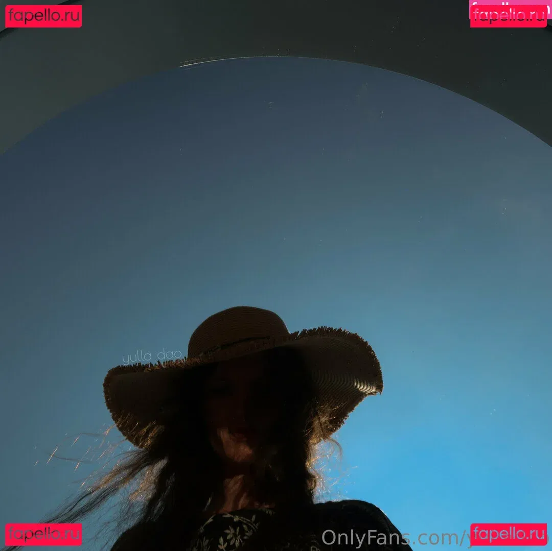 yulladao Onlyfans Photo Gallery 