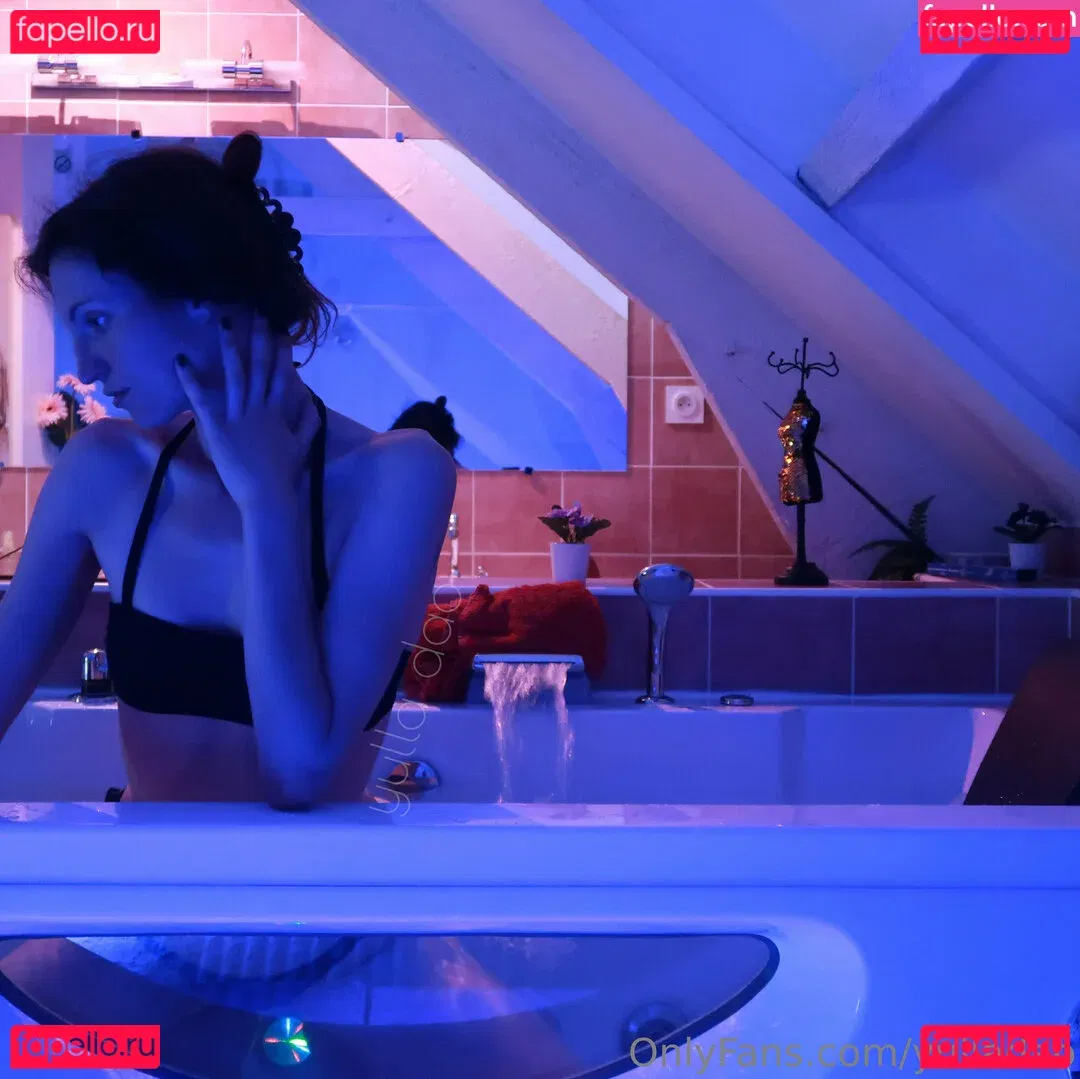 yulladao Onlyfans Photo Gallery 