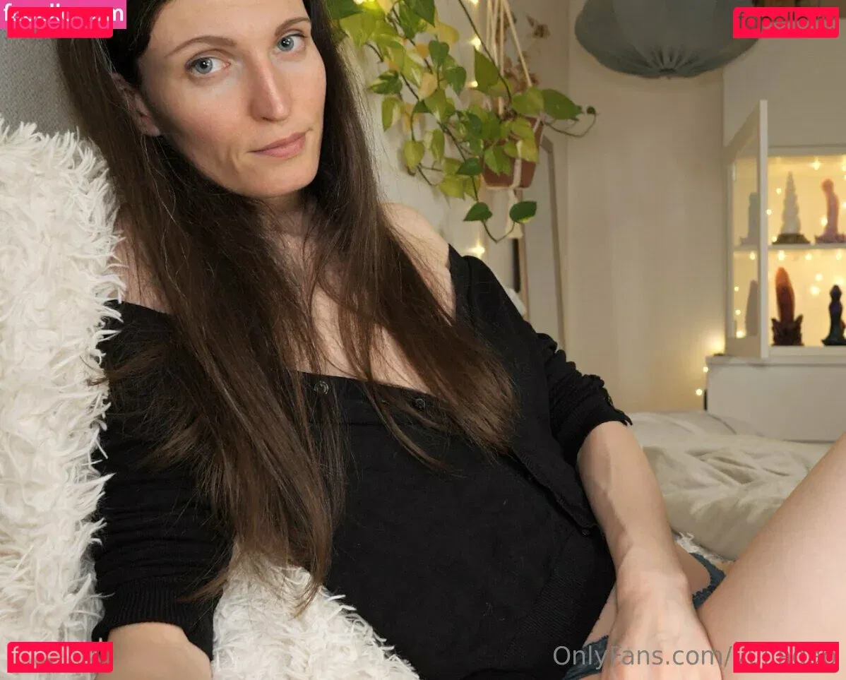 yulladao Onlyfans Photo Gallery 