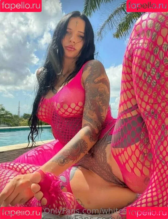 whitesweetness Onlyfans Photo Gallery 