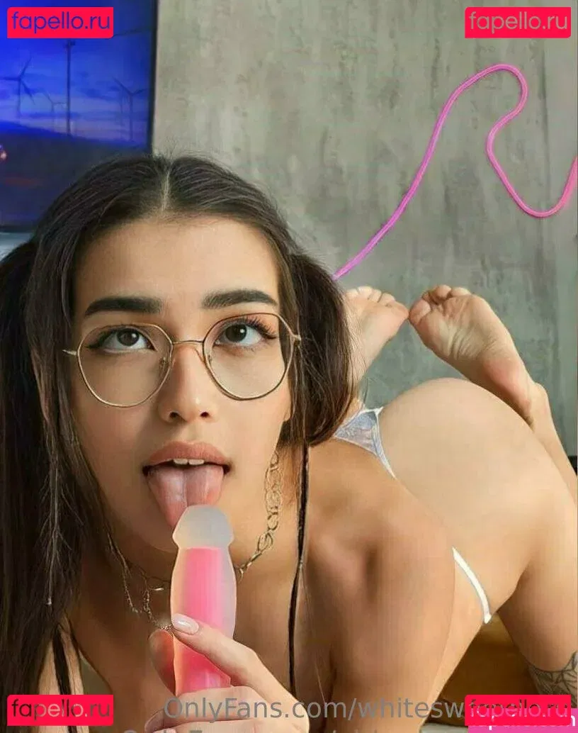 whitesweetness Onlyfans Photo Gallery 