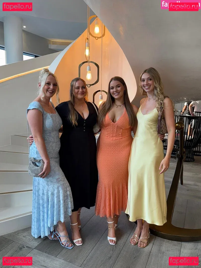 Briony Mengham Onlyfans Photo Gallery 