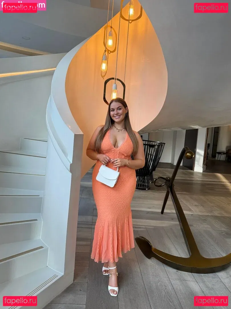 Briony Mengham Onlyfans Photo Gallery 