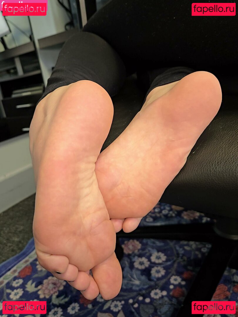 barefootbun3 Nude Onlyfans Photo 16